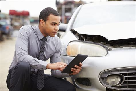 Auto insurance adjuster jobs
